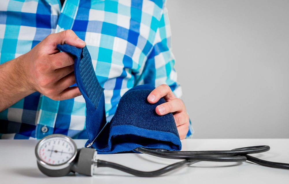 老年人高血压长期吃硝苯地平行吗,高血压吃沙坦药和什么药合用好