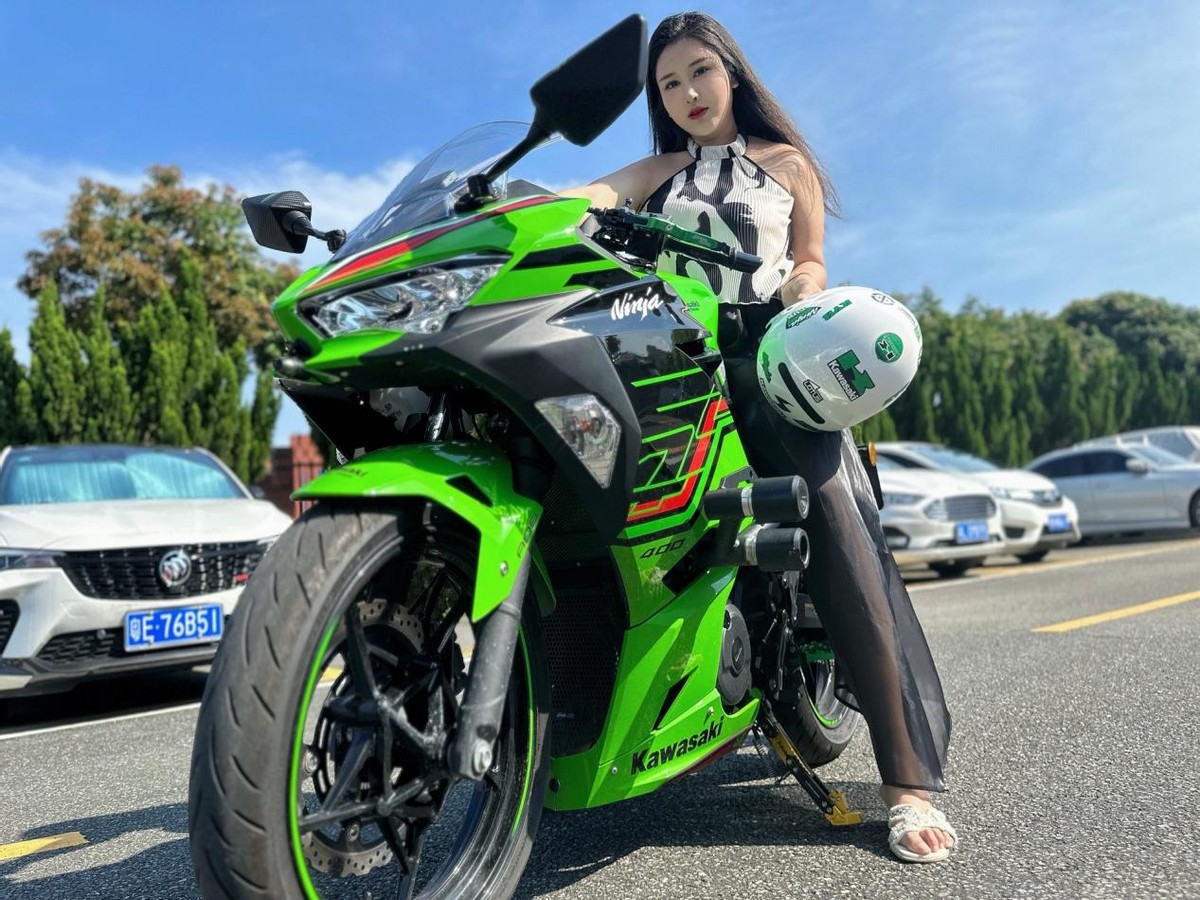 90后模特月入过万,90后模特月入百万