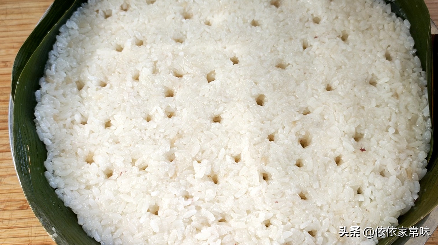 端午节包粽子教你最简单家常做法,端午节包粽子的做法慢动作