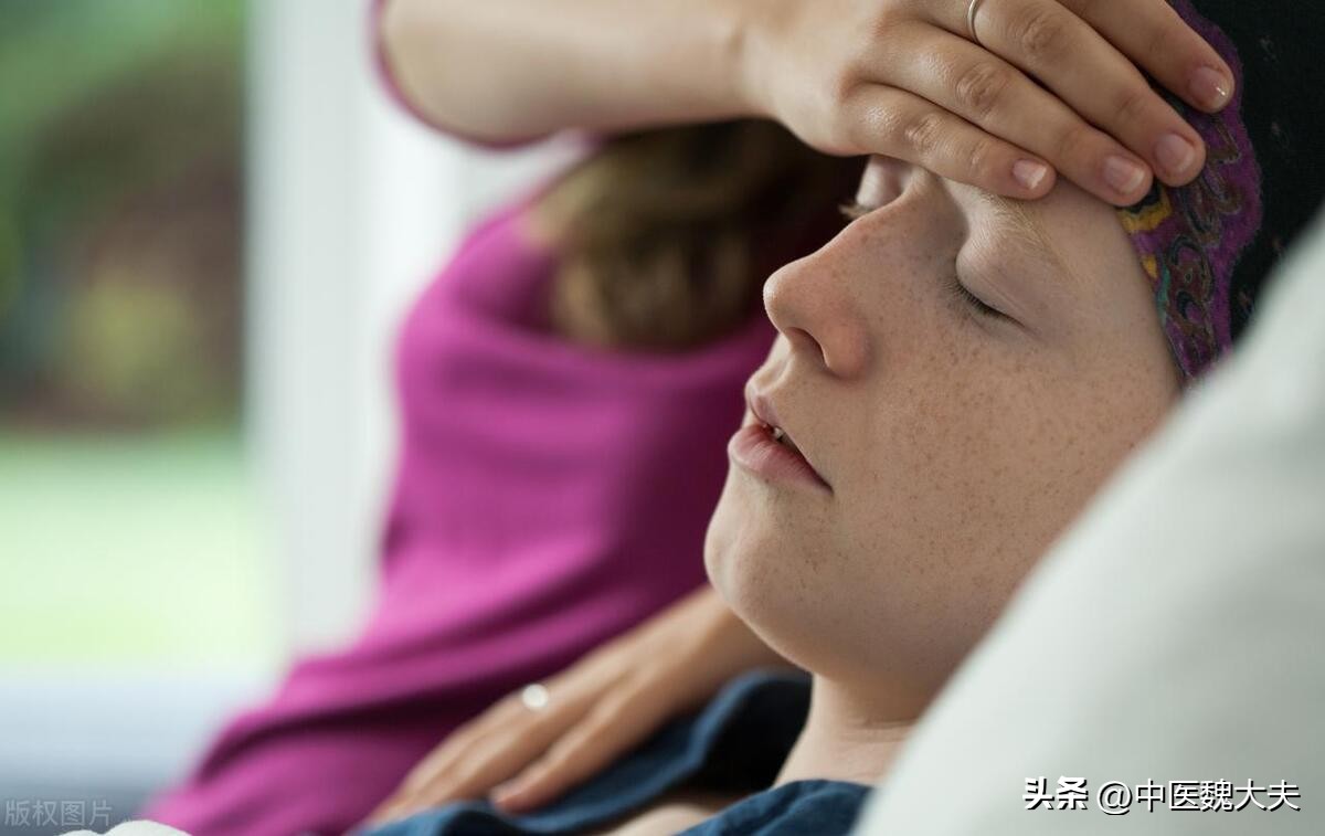 白血病早期出现什么症状能看好吗,白血病拖垮家庭