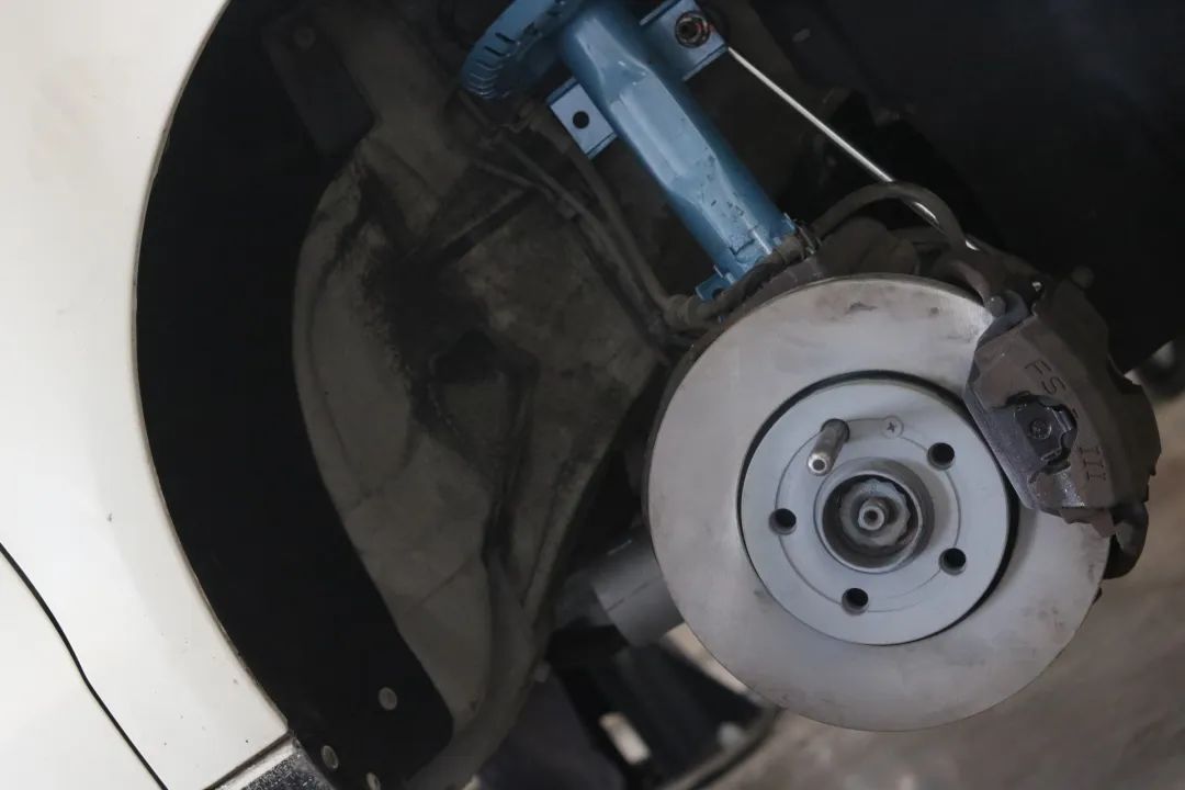 老款大众polo拆解内饰全过程,旧polo翻新视频