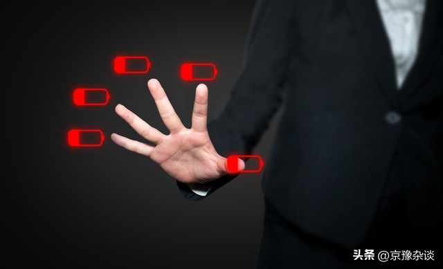 苹果拒不向中国用户妥协，中国移动：他们不做的，我冲上“云”霄