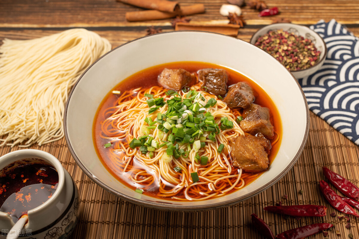 油炸的油如何去黑渣,油炸过的油怎么处理才会清