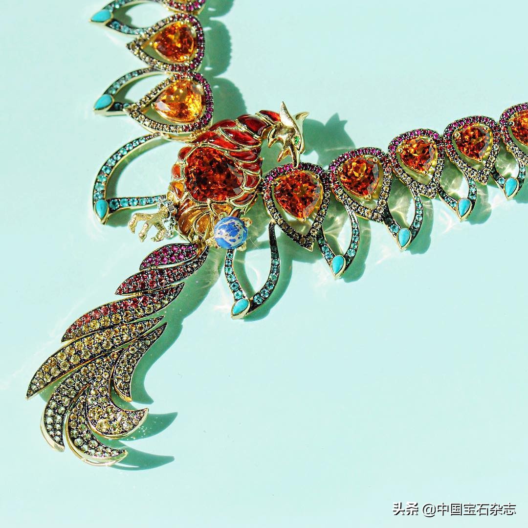 石榴石玻璃光泽和金属光泽,石榴石像玻璃珠