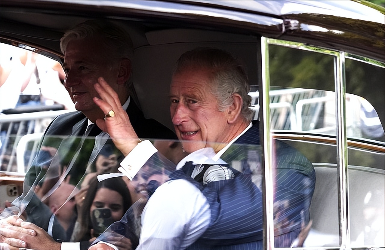 英女王哪一年去世,英女王逝世王室