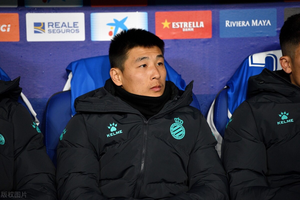 西班牙1-2遭逆转,0-1惜败皇马武磊