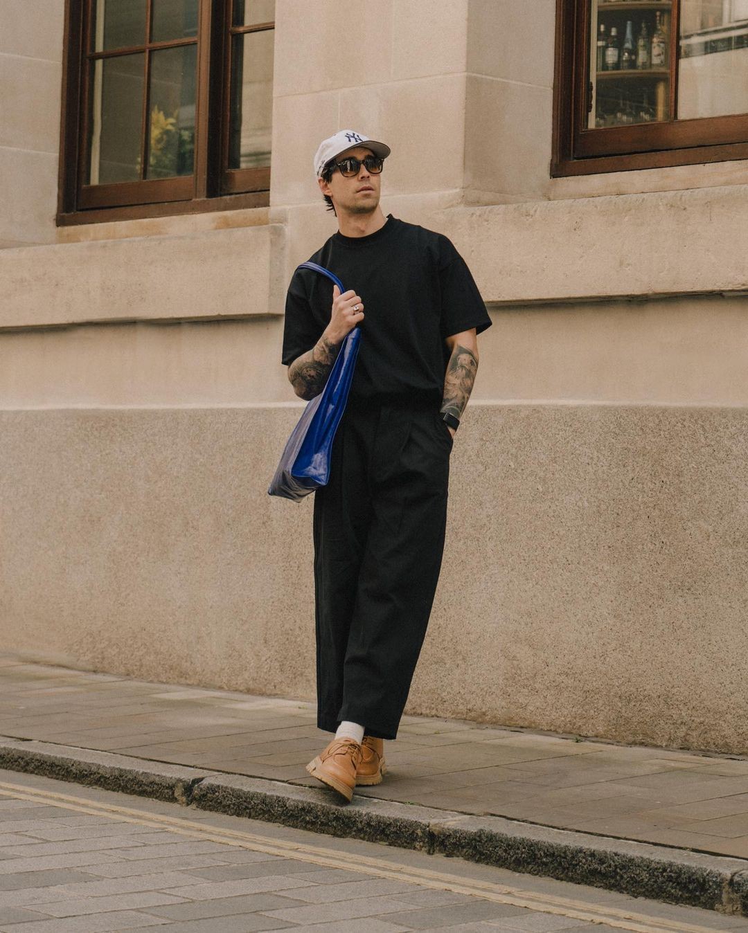 t恤搭配阔腿裤夏季无忧时尚穿搭,牛仔阔腿裤夏日穿搭