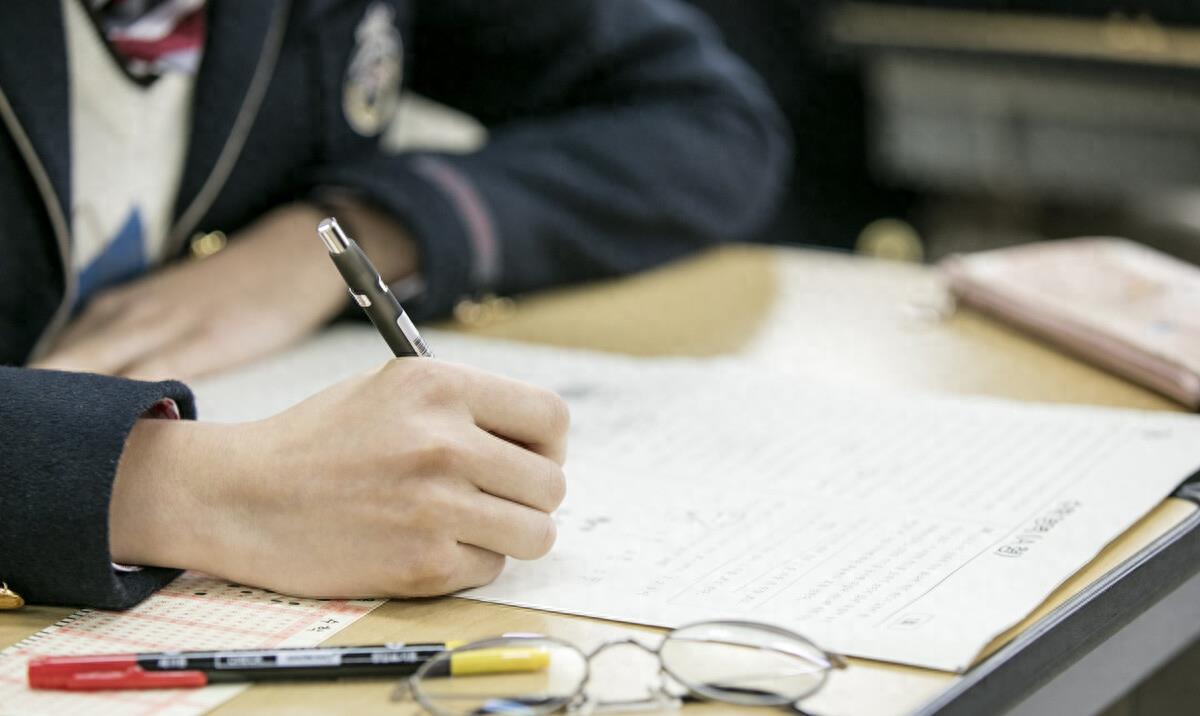 下海打工真实收入,90后打工挣钱养家的故事