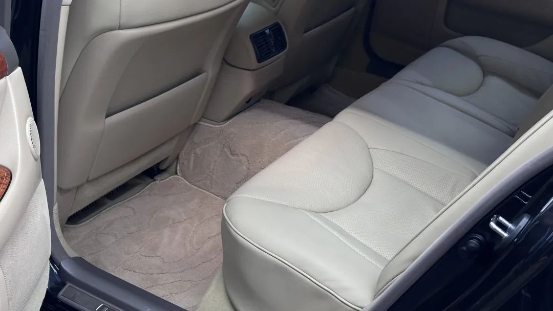 大哥12万买2005年售价100万的凌志LS430，含泪又花10万翻新才能开