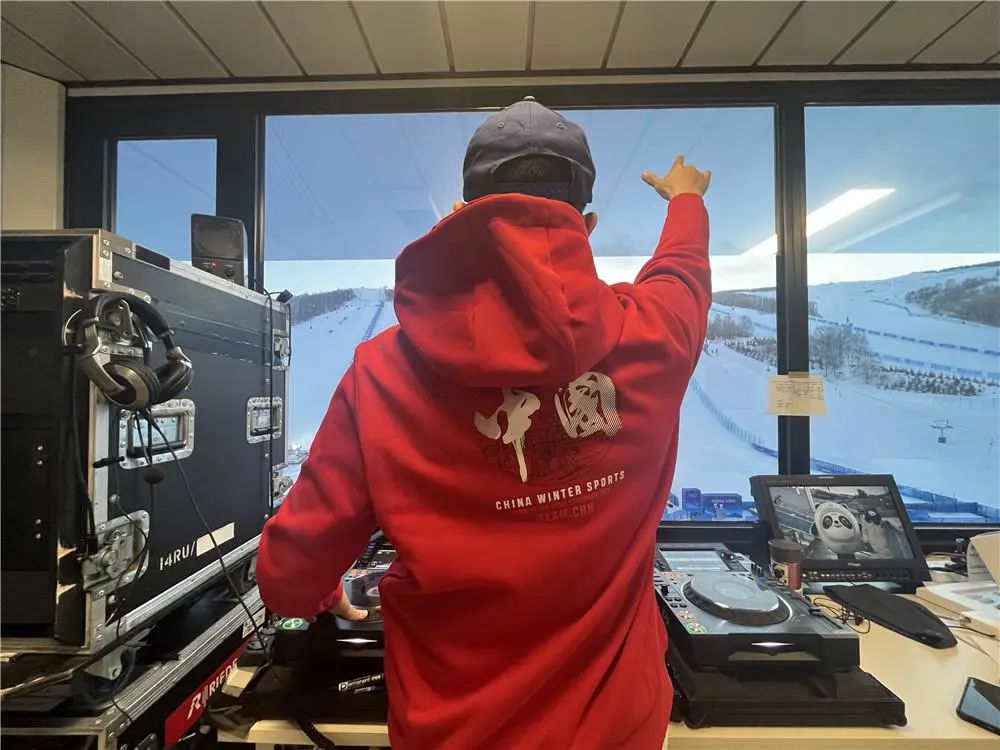 冰雪人物寻访⑩“DJ三剑客”让“冰城声音”响彻冬奥赛场