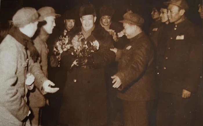 抗美援朝英雄邓岳,邓岳志愿军