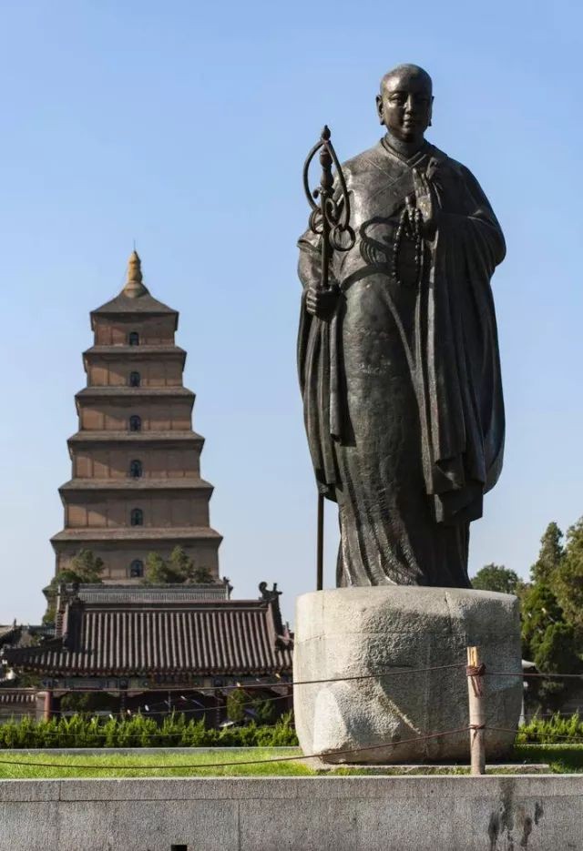 当千年长安，遇上百廿交大！西安交通大学：雨润风暖盛唐景，且待君同览！