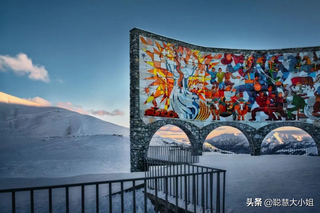 直飞，瑞士平替！这国安全性高，月薪6k算富裕，对中国超友好