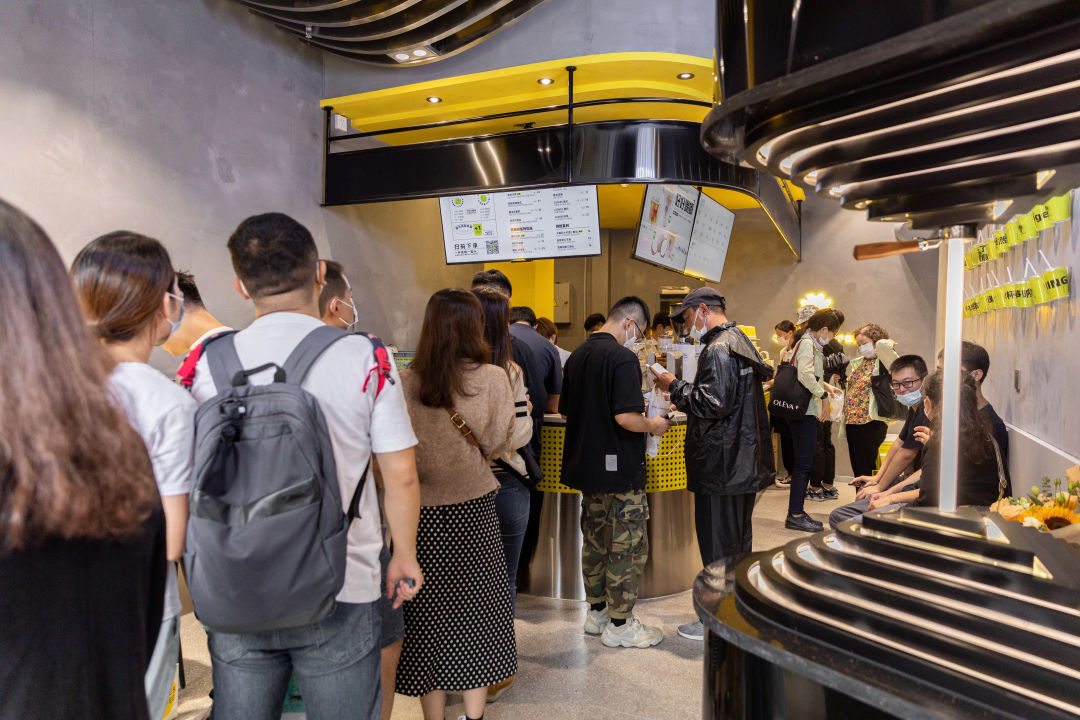 用“微停留”代替“第三空间”，四叶咖如何做单店数十万月营收