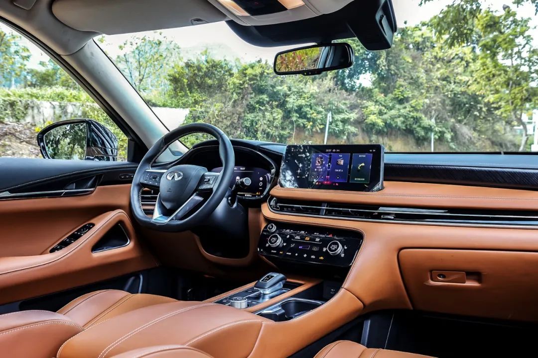 进口英菲尼迪qx602.5t试驾,试驾英菲尼迪qx6017款