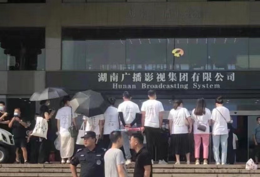 快乐大本营工作人员吐槽快乐家族,快乐大本营谢娜回归快乐家族