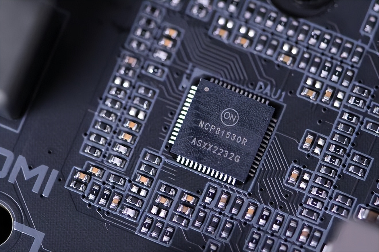 技嘉b760m电竞小雕是丐版吗,技嘉b760ddr4小雕评测