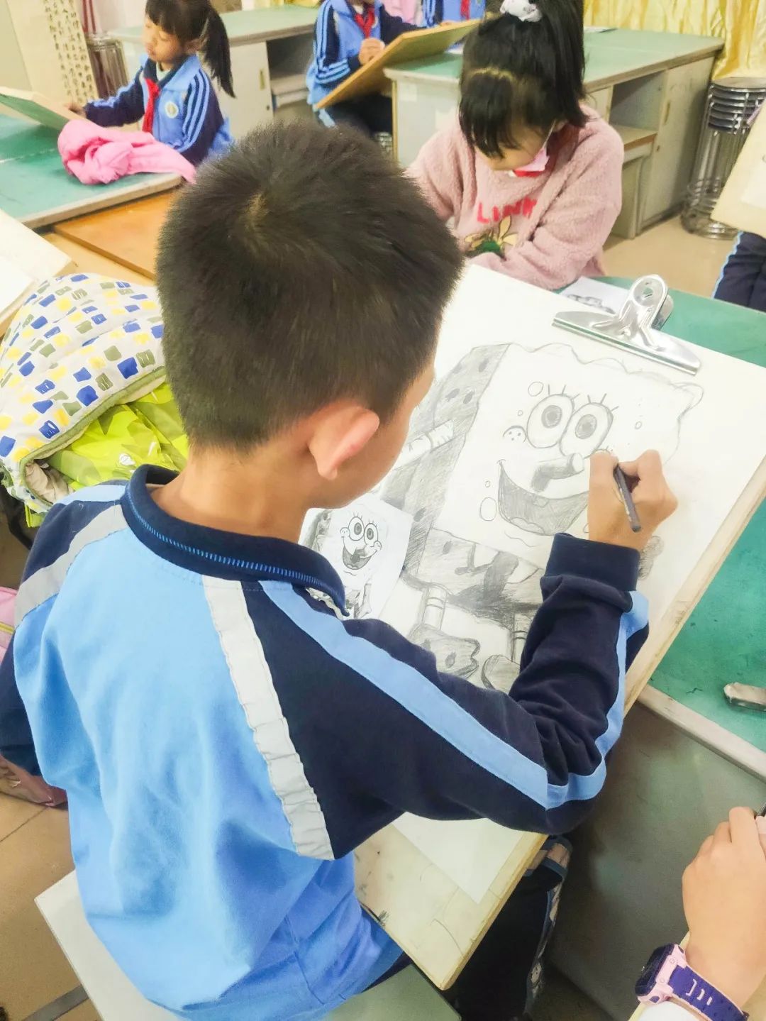 东莞市塘厦镇林村小学校园,东莞市塘厦镇林村小学