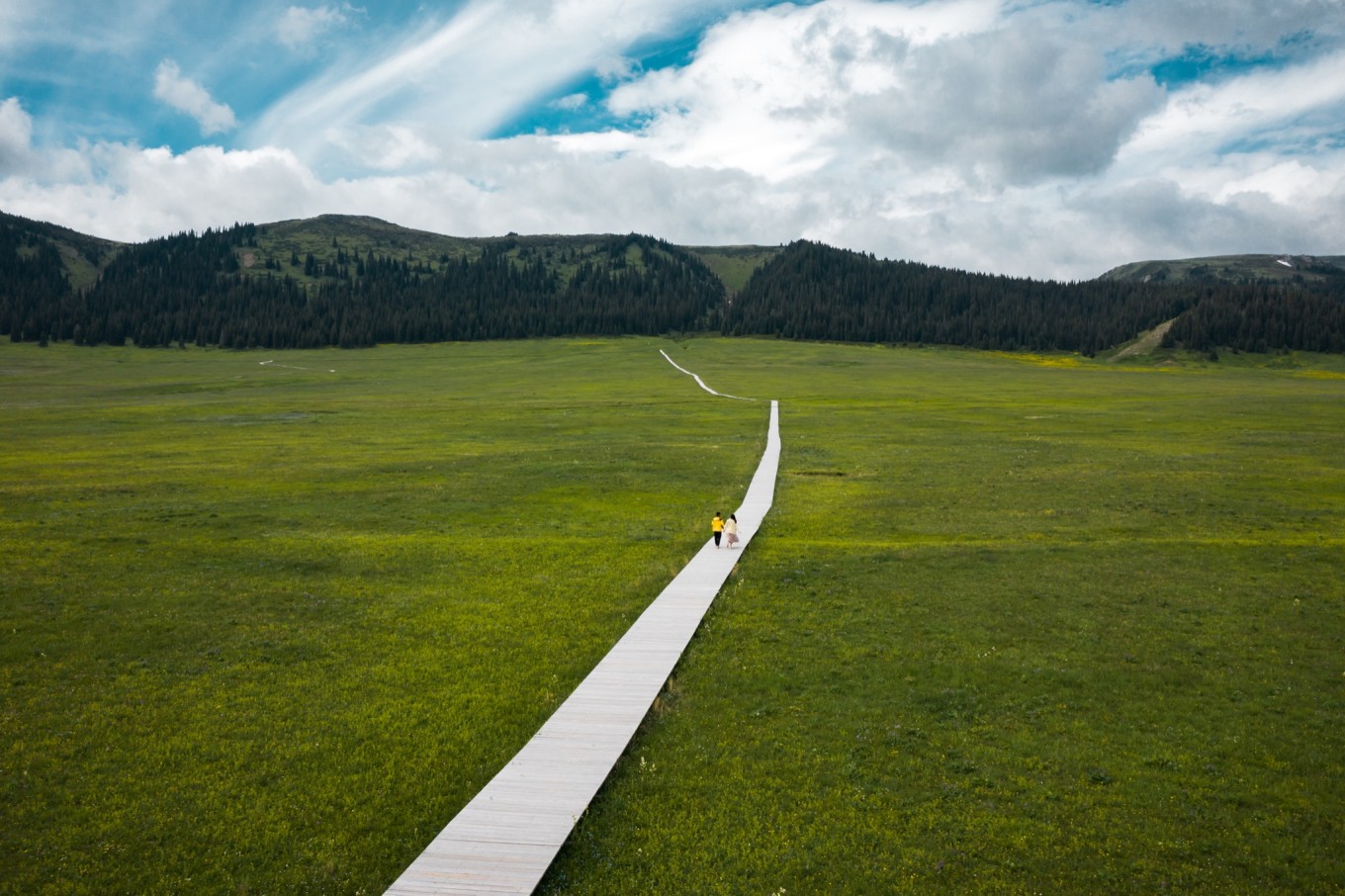 去新疆发现伊犁的美,世界之美尽在伊犁
