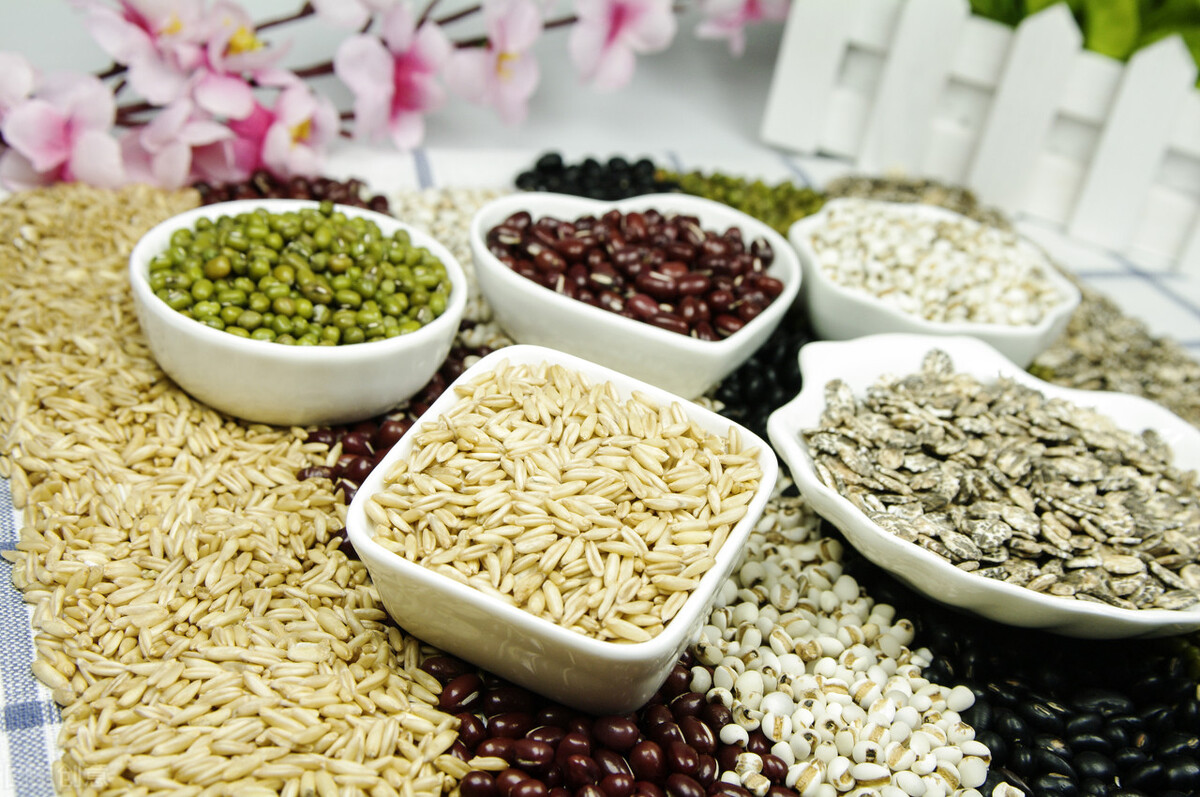 三种粗粮比甜食升糖还快,吃粗粮升糖指数