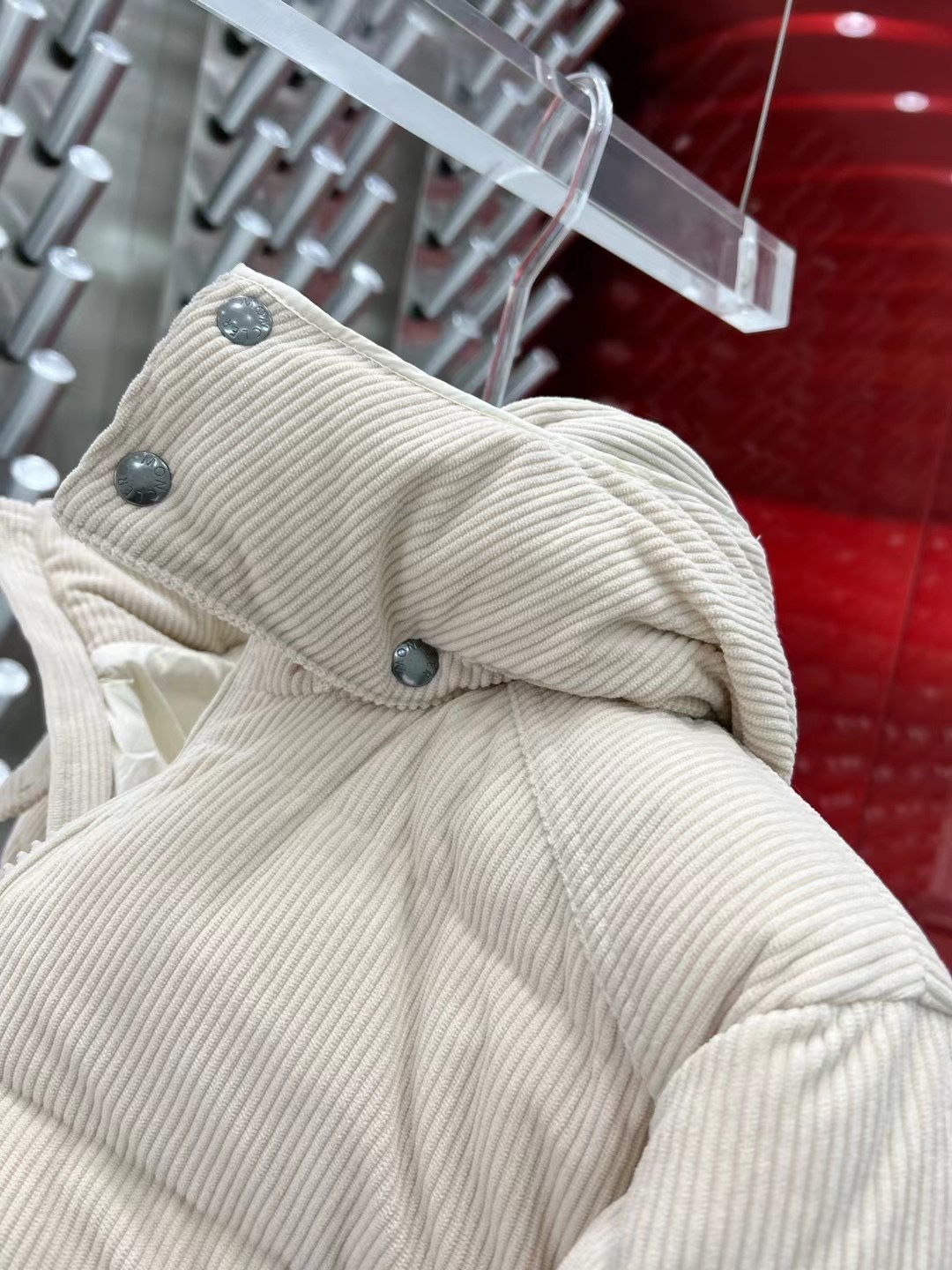 原装进口鸭绒羽绒服,蒙口羽绒服正品官方旗舰店产地