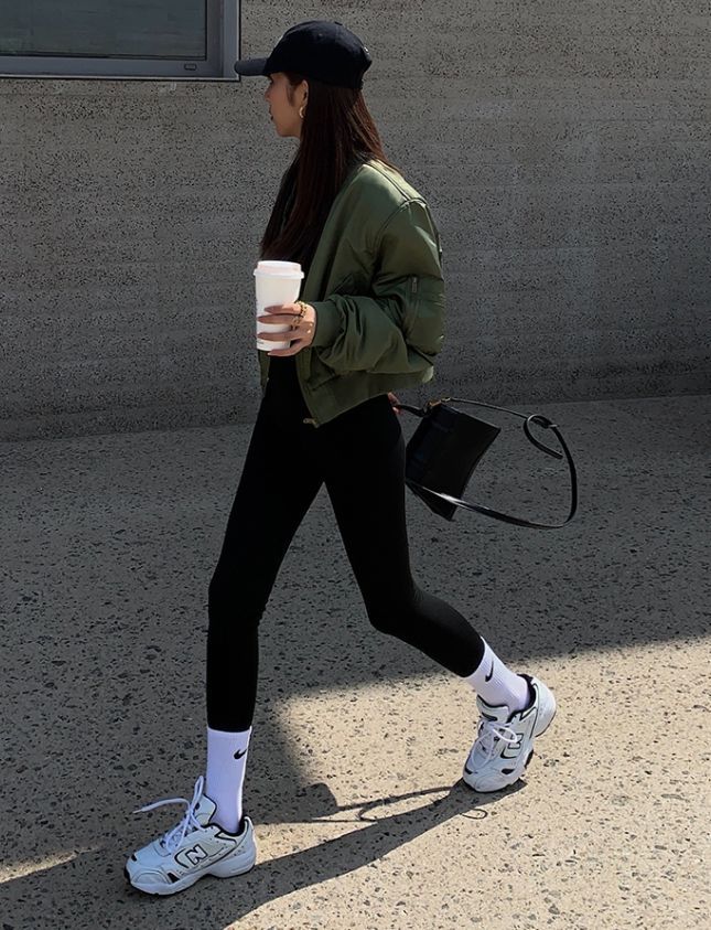 连帽卫衣鲨鱼裤显高穿搭,卫衣鲨鱼裤女款2021款网红款百搭