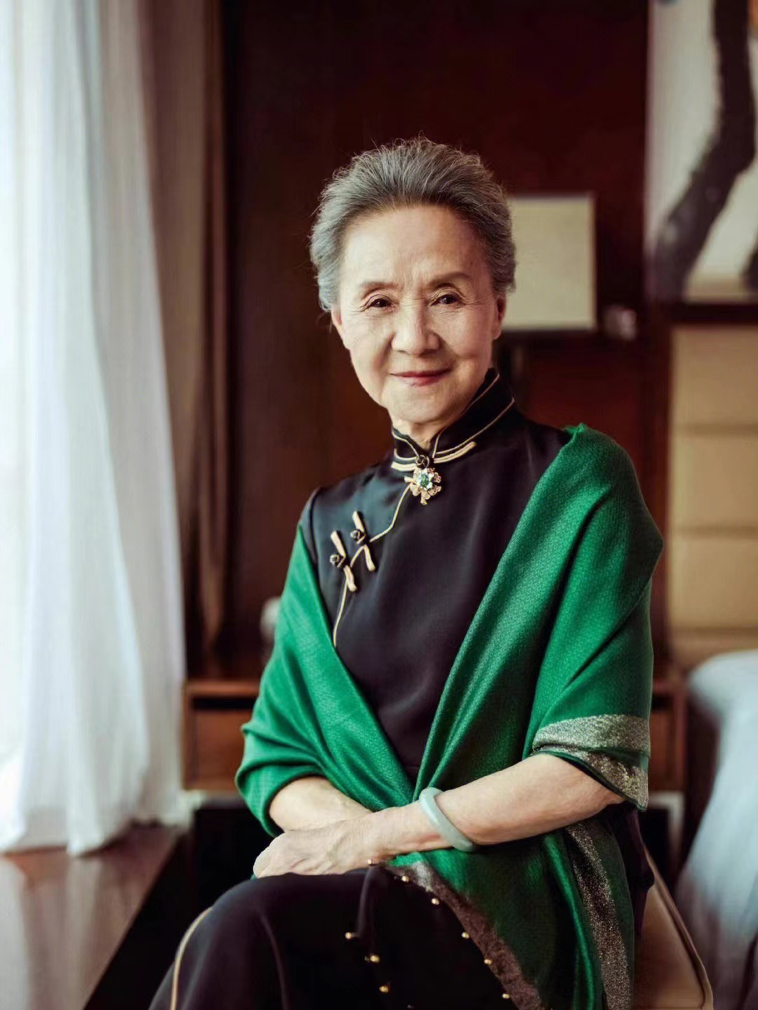 浙江71岁老奶奶穿搭堪比20岁,80岁老奶奶穿衣打扮变年轻