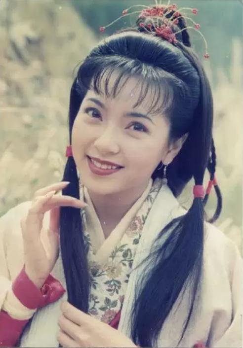 出身豪门女明星,盘点娱乐圈女星奢华婚戒