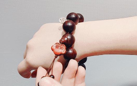 堪称“帝王之木”的印度小叶紫檀,越盘越好看,“真香”