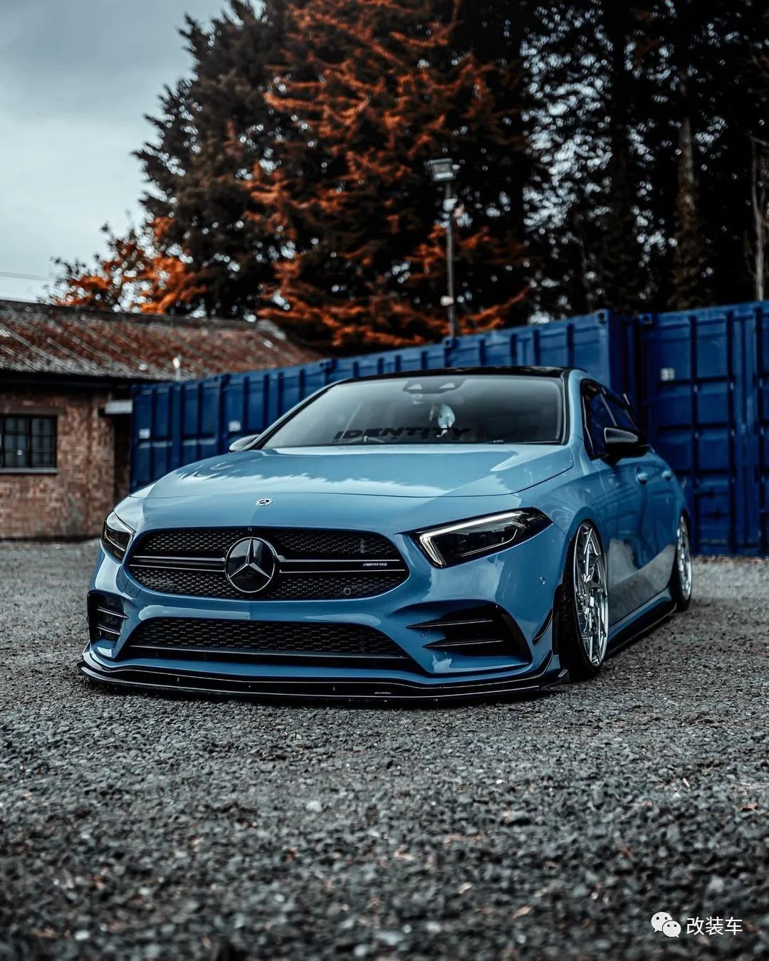 奔驰c级小姐姐改装,奔驰威霆改装小姐姐