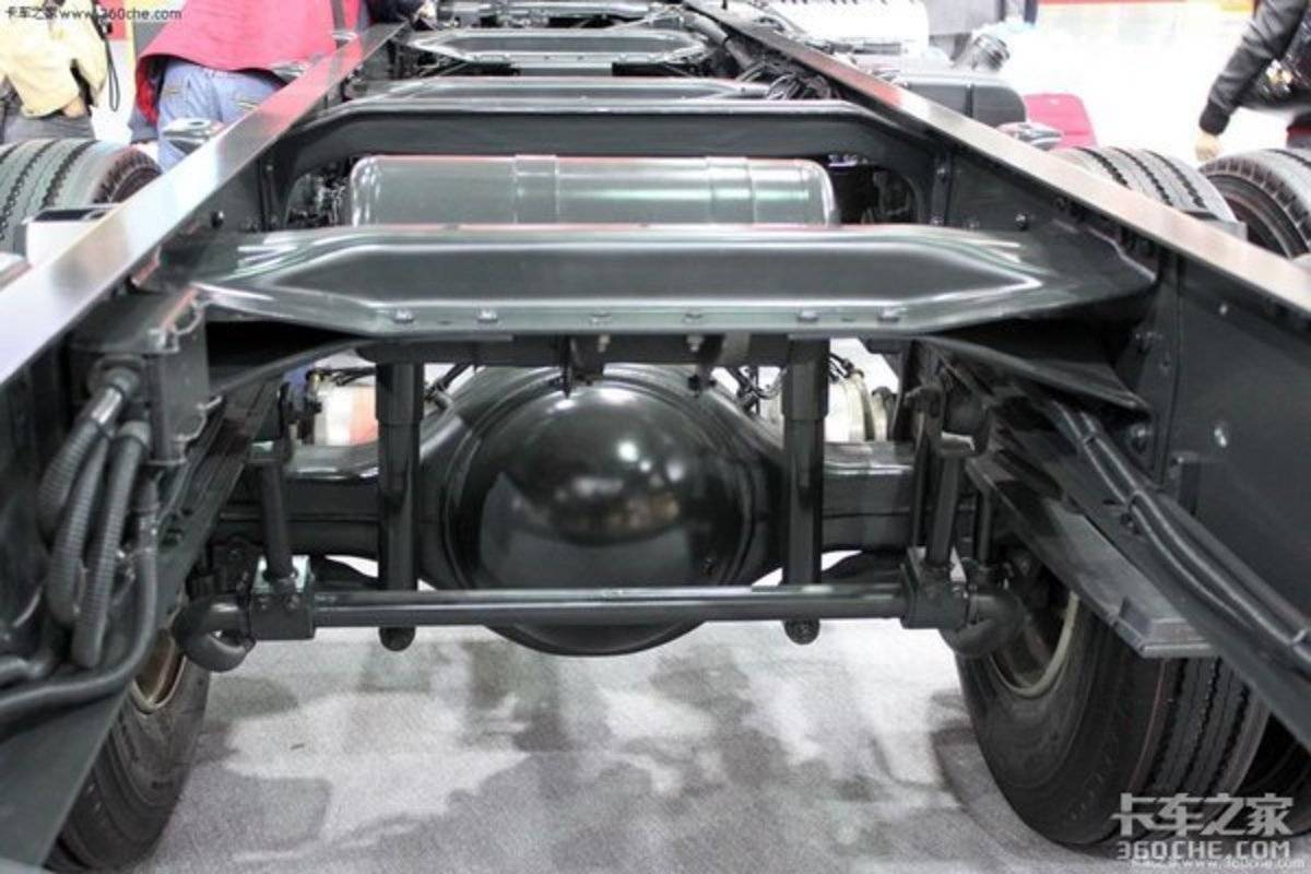 燕尾梁跟直通大梁哪个贵,轻卡燕尾梁和直通大梁区别