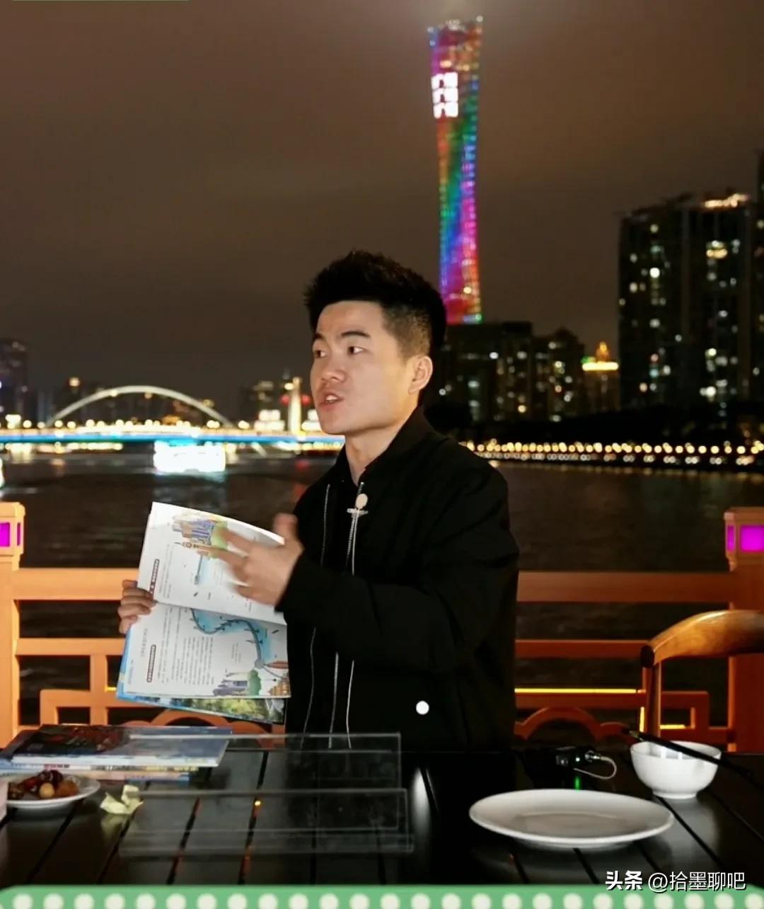 点亮广州塔董宇辉,董宇辉211工程是啥