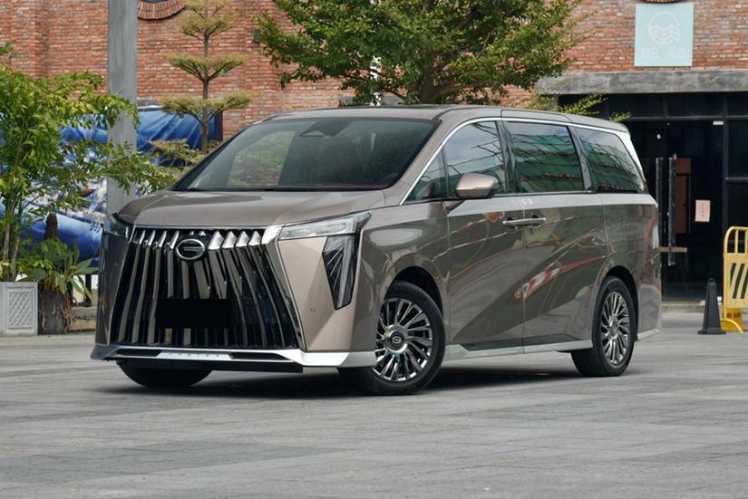 梦想家mpv和传奇对比,梦想家和传祺m8混动版对比