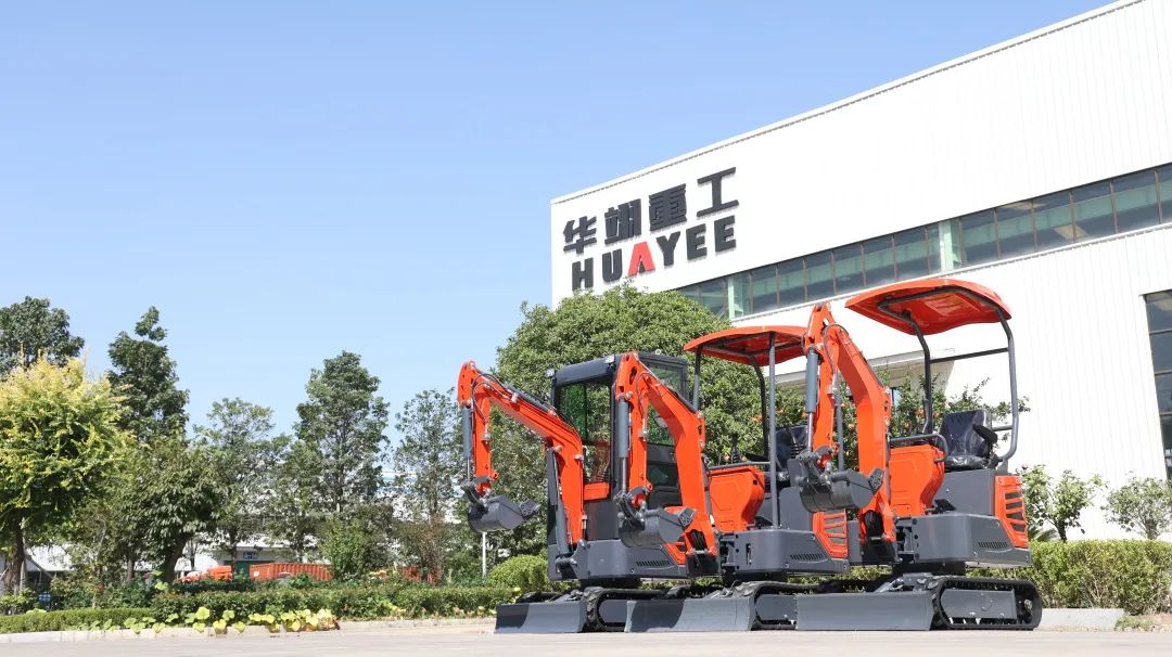 济宁小挖机国外卖多少钱,济宁小挖价格