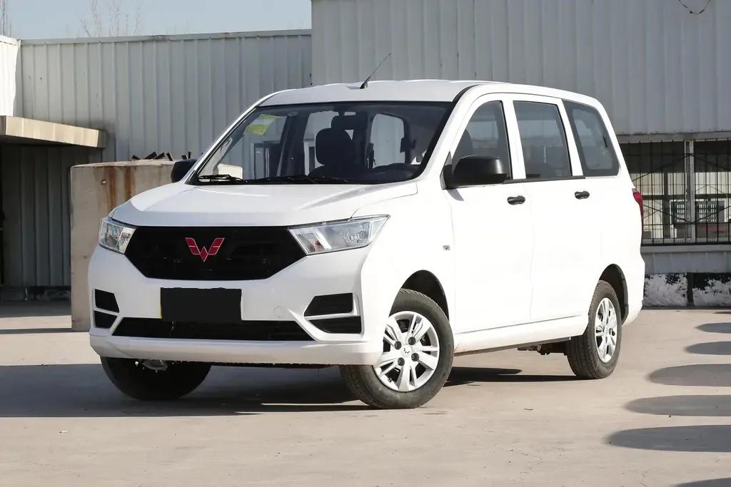 2017年五菱宏光面包车值多少钱,五菱宏光小型面包车最新报价图