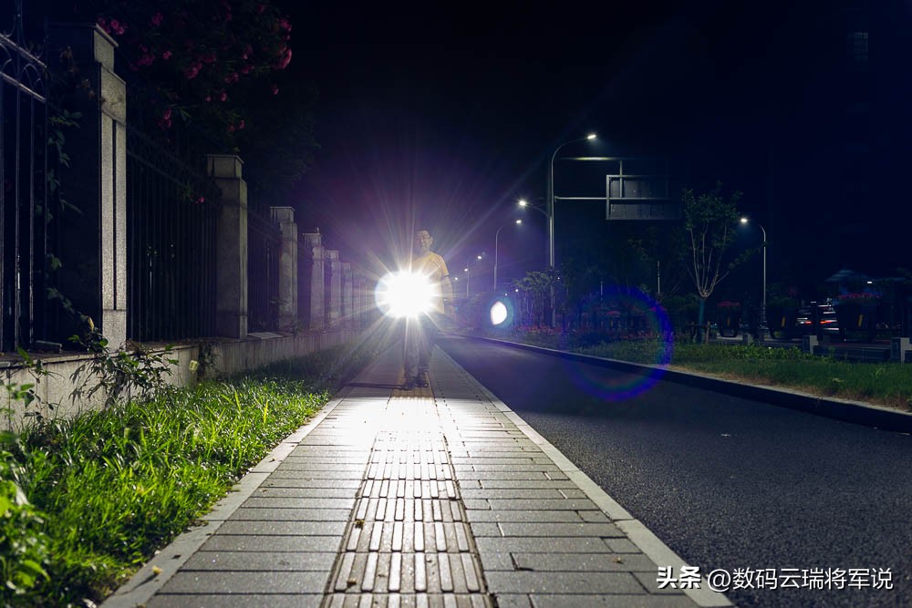 25000流明户外强光手电,50000流明强光手电推荐