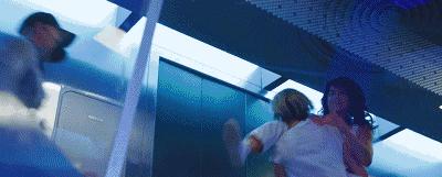 爽麻了！尺度美女全程飙车，它一回归，全球影迷都得高潮…