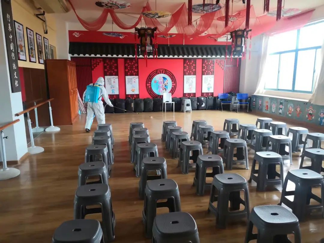 落实防疫政策全力开学护航-郑州市第八十八中学在行动