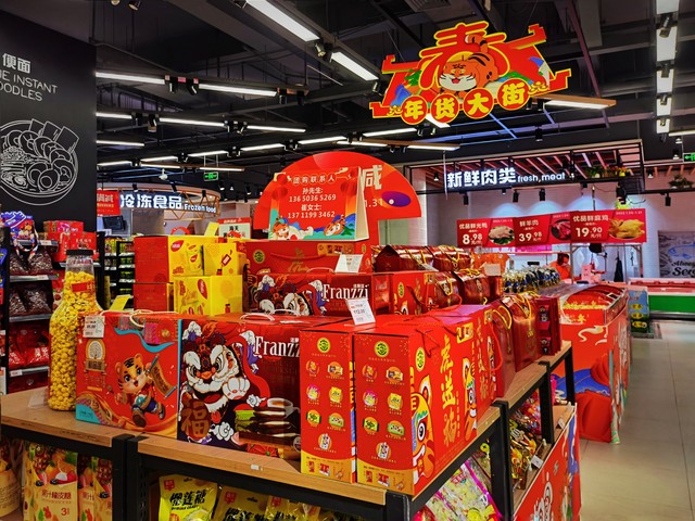 宁海渔民在象山捕到野生大黄鱼,台州渔民捕获近5斤重野生大黄鱼