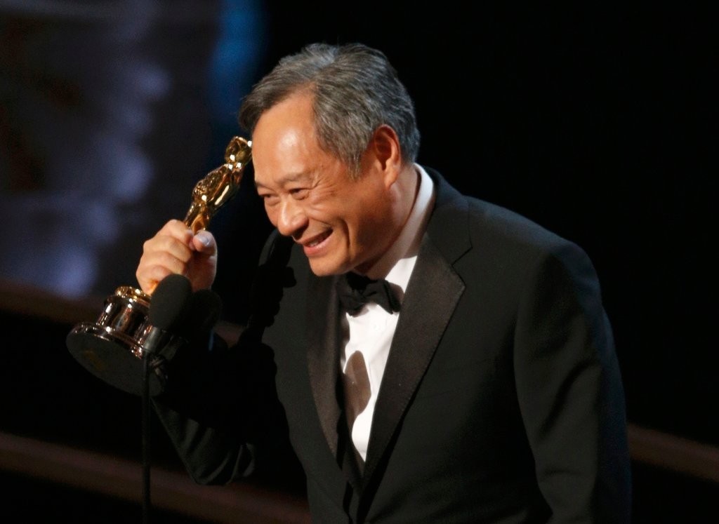 奥斯卡2024颁奖杨紫琼,奥斯卡最佳女主角颁奖杨紫琼