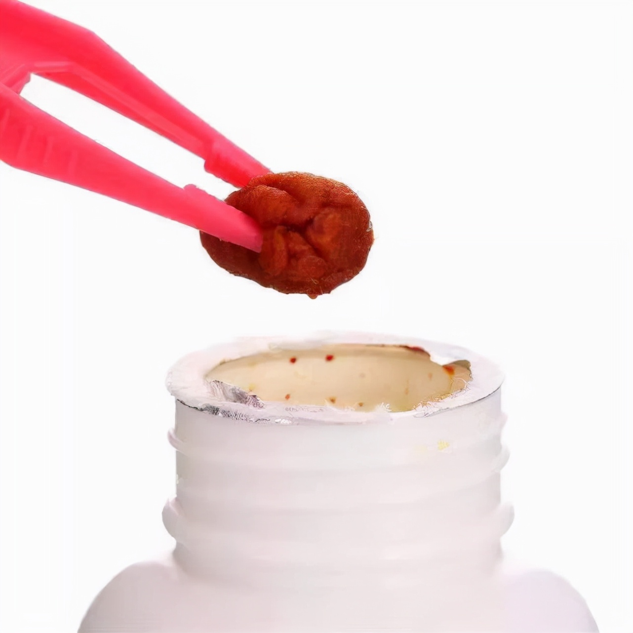 碘酒加红药水会有毒吗,碘酒可以用碘伏代替吗