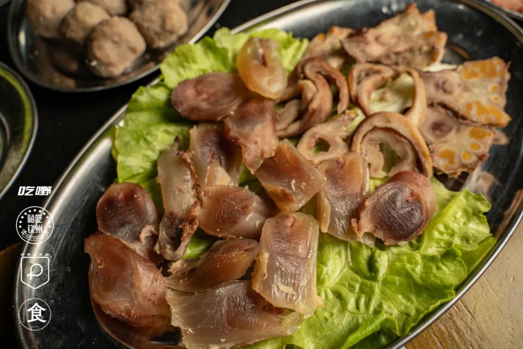 尝尝正宗的牛肉火锅,美食不可辜负首顿堂食全牛宴火锅