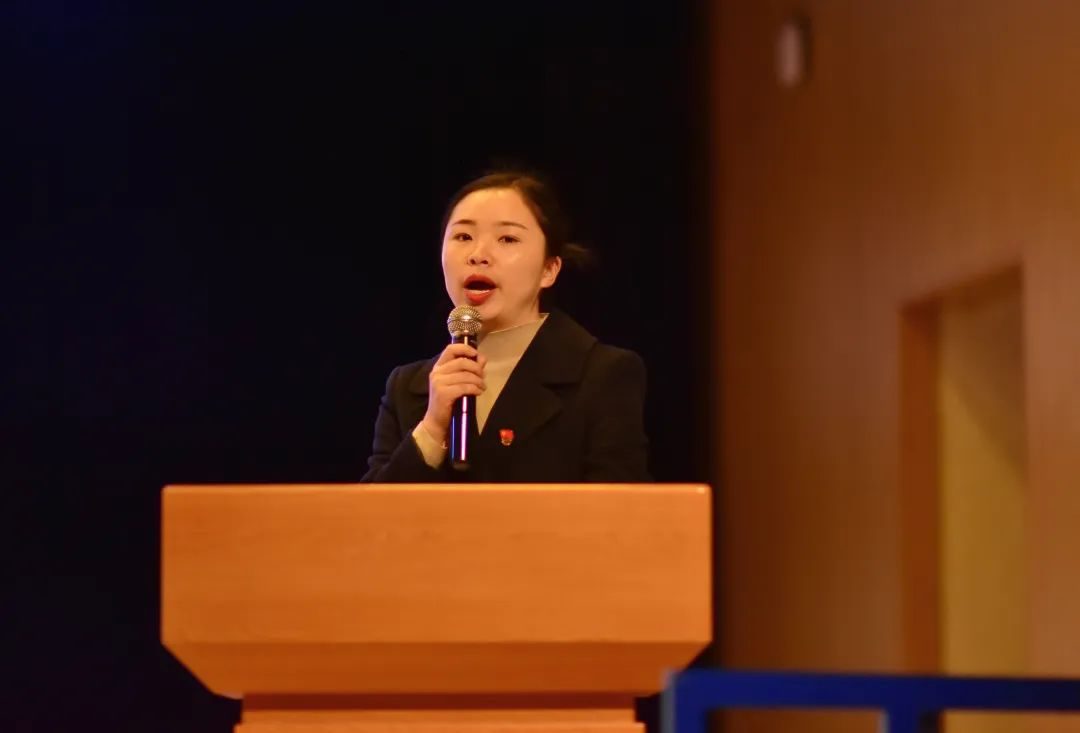 连打胜仗，学生3000+。努力的老师，是成都绵实外走进家长的秘诀