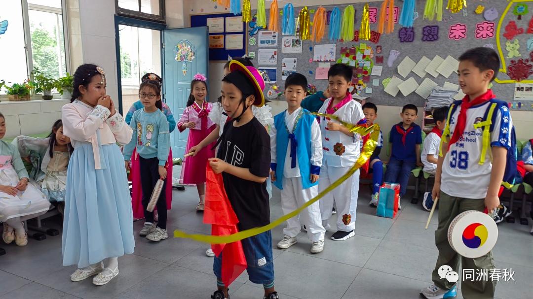 首届56个民族服饰创意大赛,五十六个民族服饰展介绍