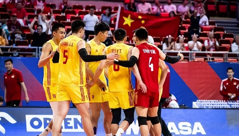 今日体坛：前中超外援让朋友替自己参加婚礼；花滑冰王子转战足坛