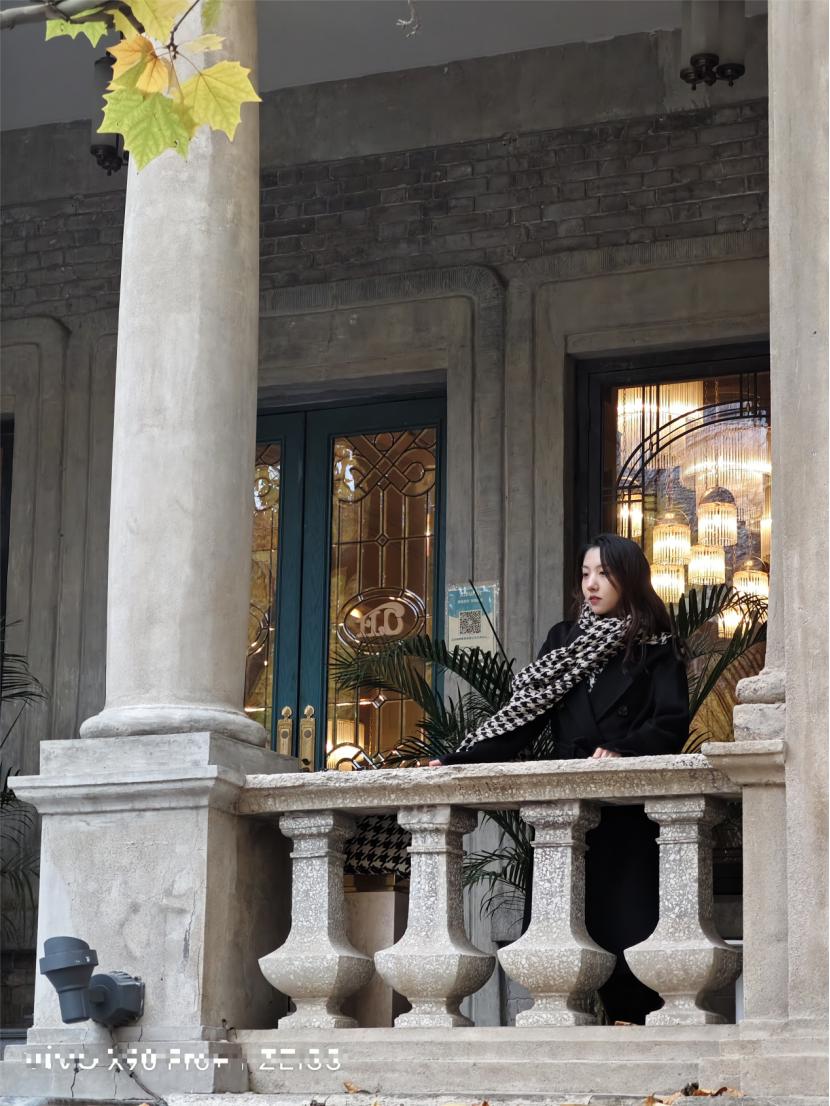 小米13外观使用体验,小米13全黑环境拍照测试