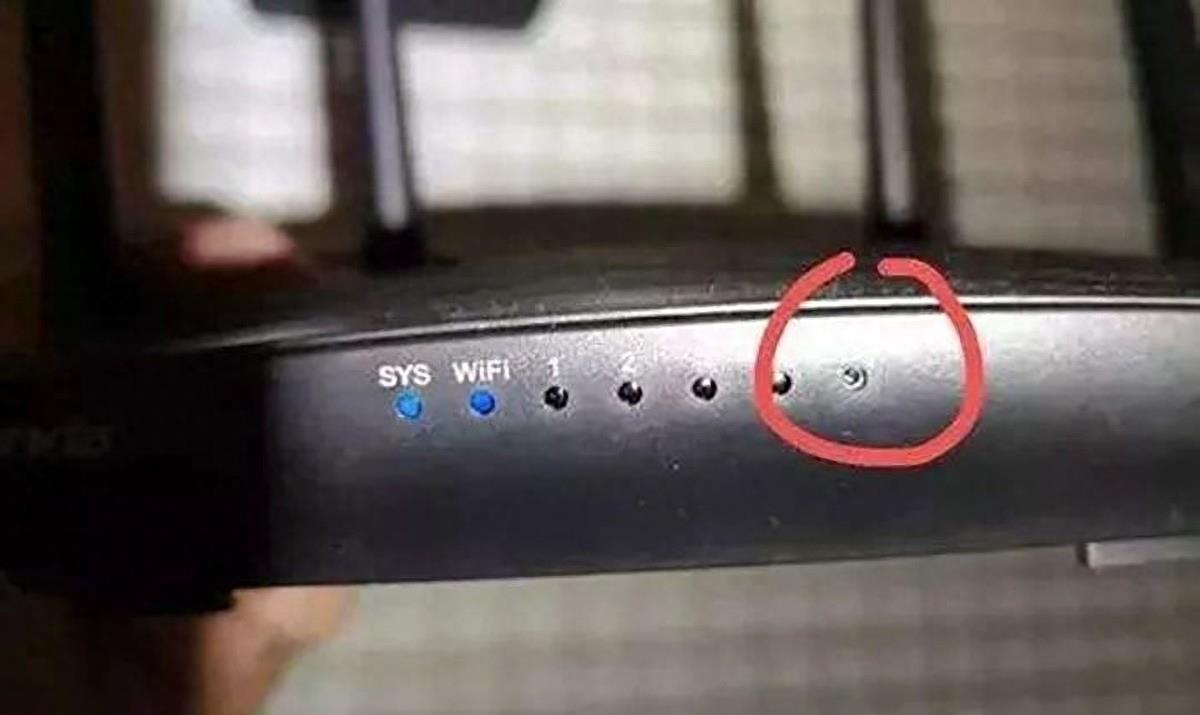 女生是如何在这些“不良网站”上被*拍偷**的？在家要小心