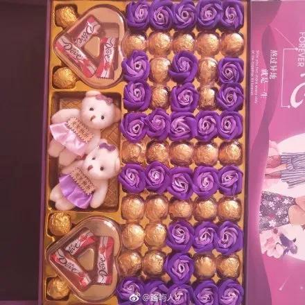 让女朋友感动到哭的礼物100件,最容易让女友感动的情人节礼物