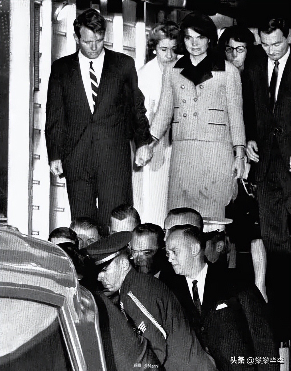 美貌杰奎琳,肯尼迪老婆杰奎琳与过去划清界限