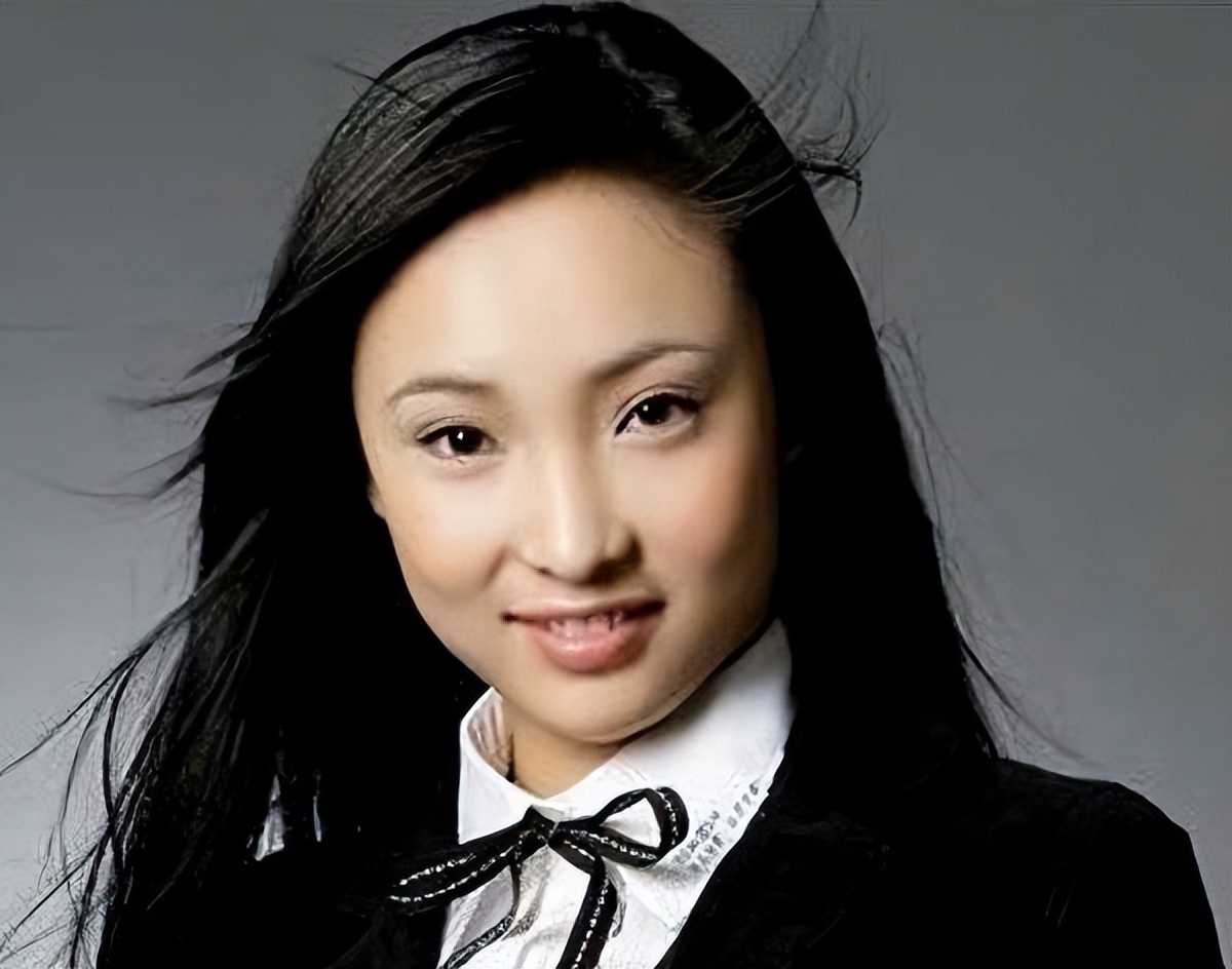 白静嫁入豪门后仅2年被丈夫刺死,白静悲惨的婚姻